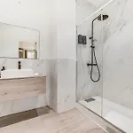 Hygge House Pensión 4*